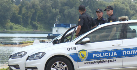 Na obali Save u Brčkom pronađene ljudske kosti?