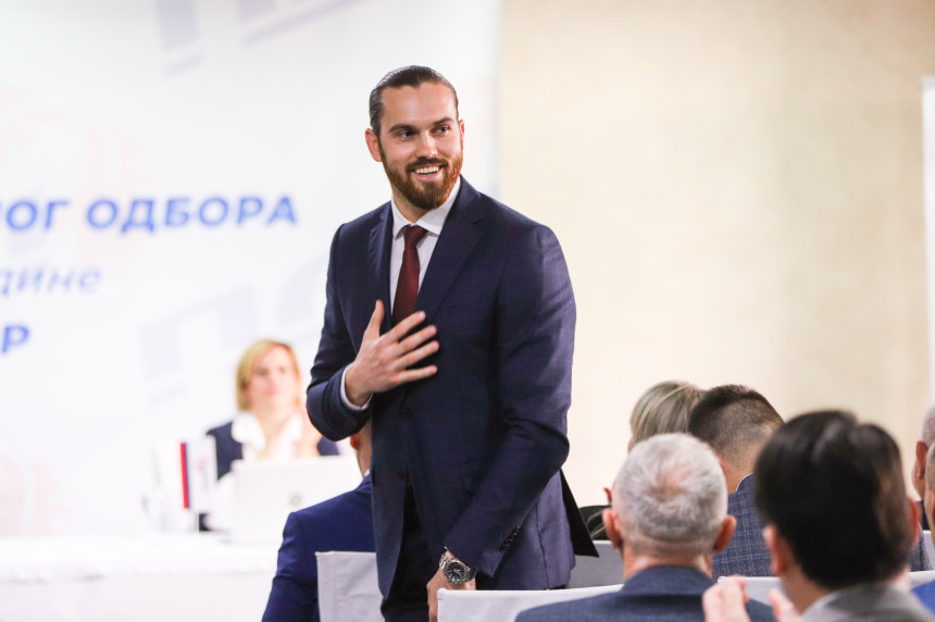 Слава наше Бијељине, града великог срца и вриједних домаћина