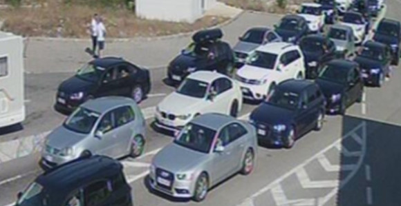 Gužve na granicama: Duge kolone na više prelaza