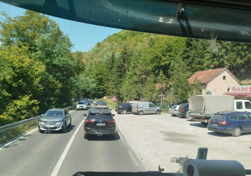Тешка несрећа код Бањалуке, има повријеђених