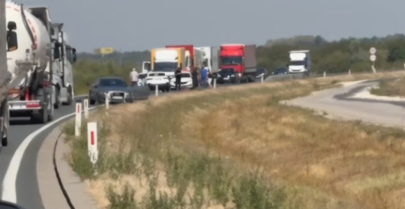 Udes na obilaznici kod Brčkog, saobraćaj obustavljen