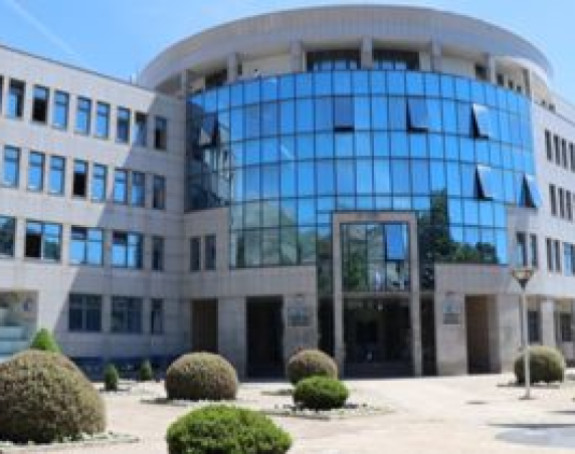 Investicioni krediti krpe milionske rupe Elektroprivrede RS?