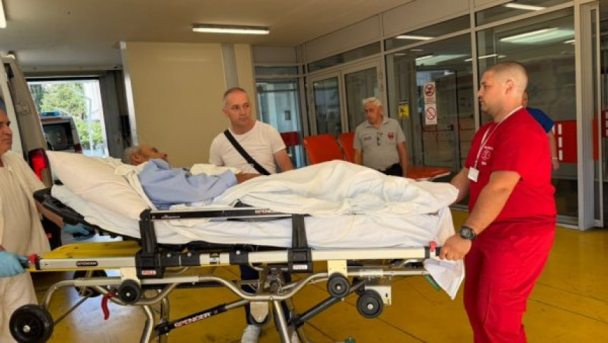Nenad Rašković stigao u Urgentni centar KC Srbije
