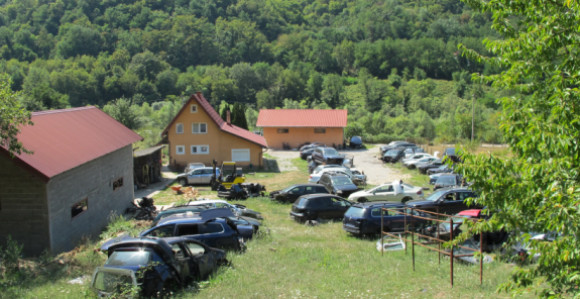 Policijska akcija u Foči: Oduzeto 11 vozila, ima uhapšenih