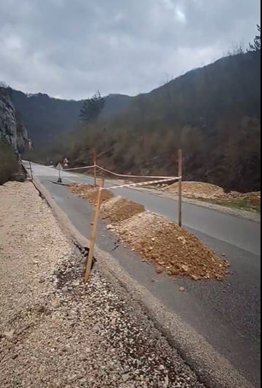 Vlada se zadužuje 60 miliona evra za put Foča - Šćepan Polje