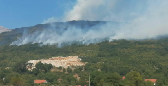 Požar se spustio iznad sela Donja Bijenja. Minić u prolazu