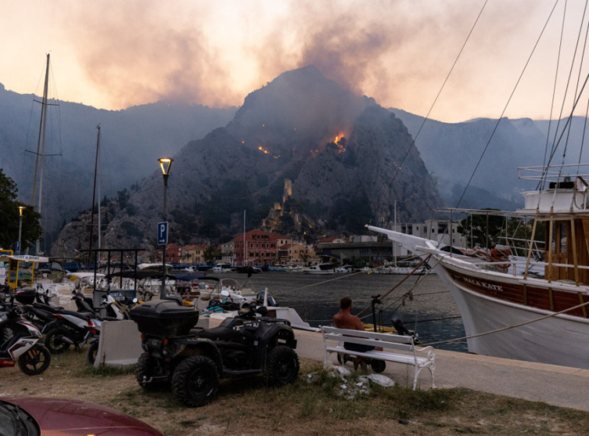 Posljedice velikog požara kod Omiša, uzrok nije poznat
