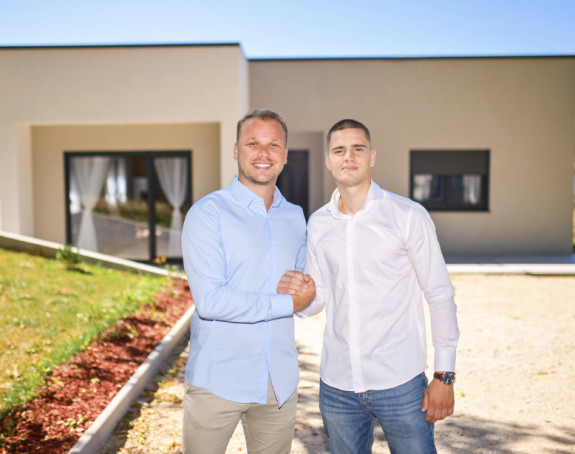 Tomi Vukomanoviću dom od porodice Stanivuković