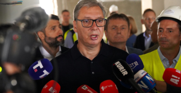 Vučić: Pisaću Ruteu sa molbom da se ne otvara glavni most na Ibru