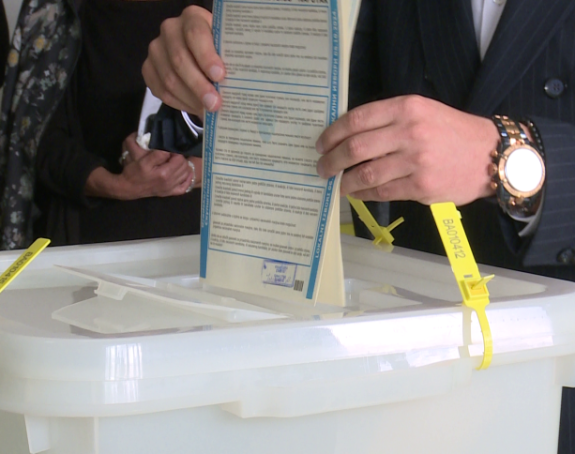 Ko ide u borbu za mandate i funkciju predsjednika RS?