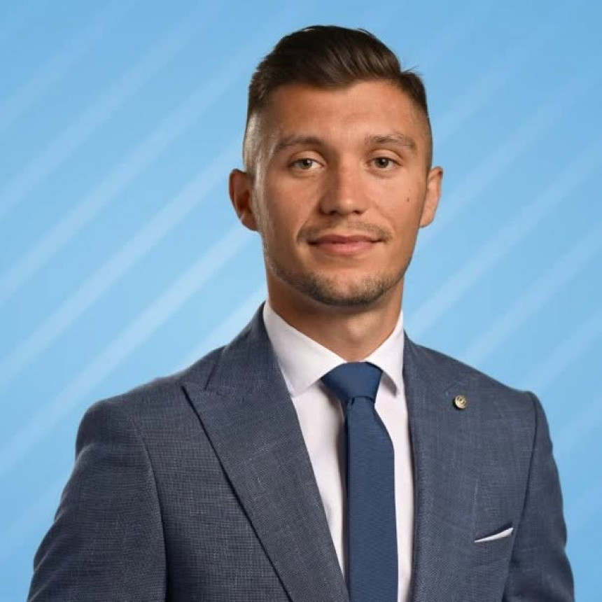 "Samo jedno pitanje za premijera?! Da li ste spremni...."