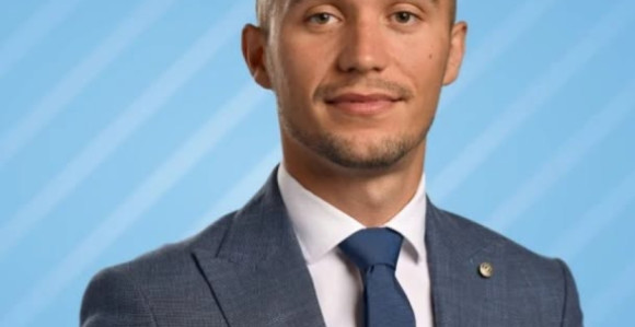 "Samo jedno pitanje za premijera?! Da li ste spremni...."
