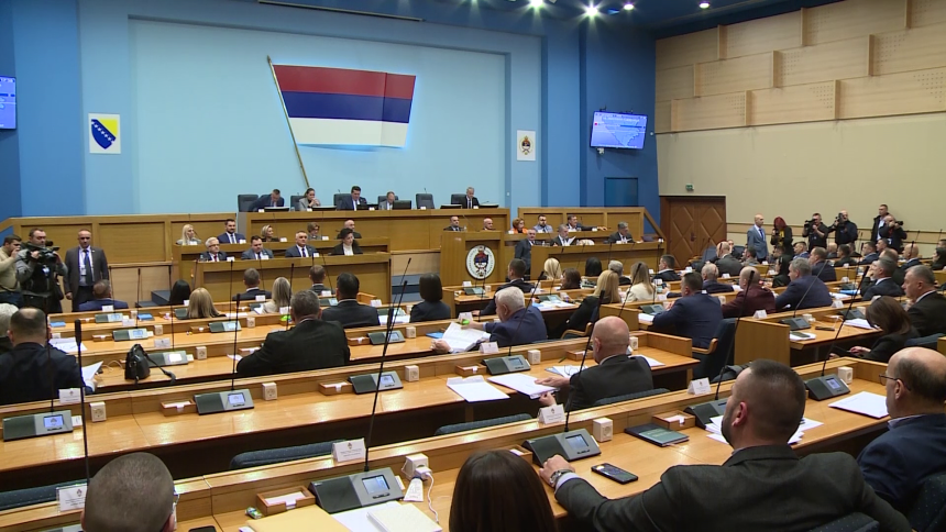 Čak 58 aktuelnih poslanika NSRS ponovo u trci