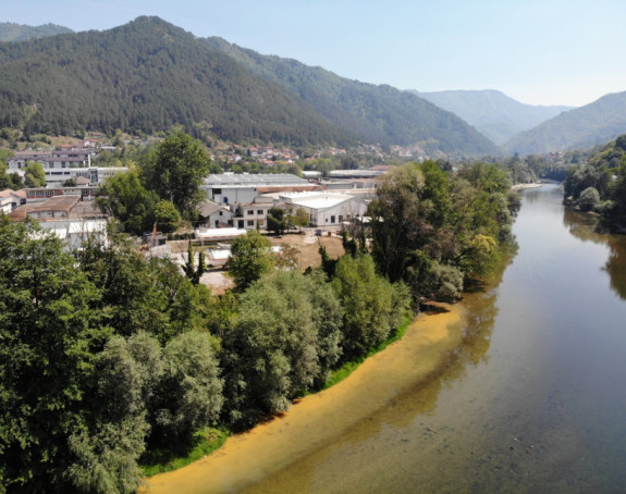 Šta se dešava? Neretva izgubila prepoznatljivu boju