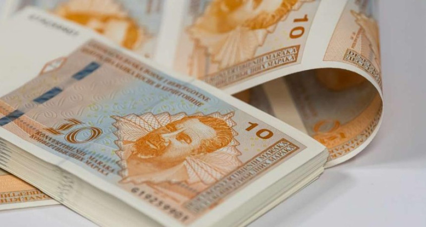 Penzionerima od Vlade pred izbore 120, odnosno 80 maraka