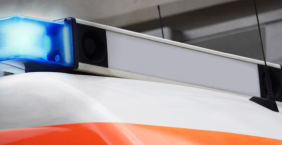 Minibus sleteo na autoputu blizu grada Njiređhaze