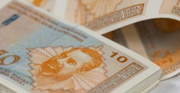 Penzionerima od Vlade pred izbore 120, odnosno 80 maraka