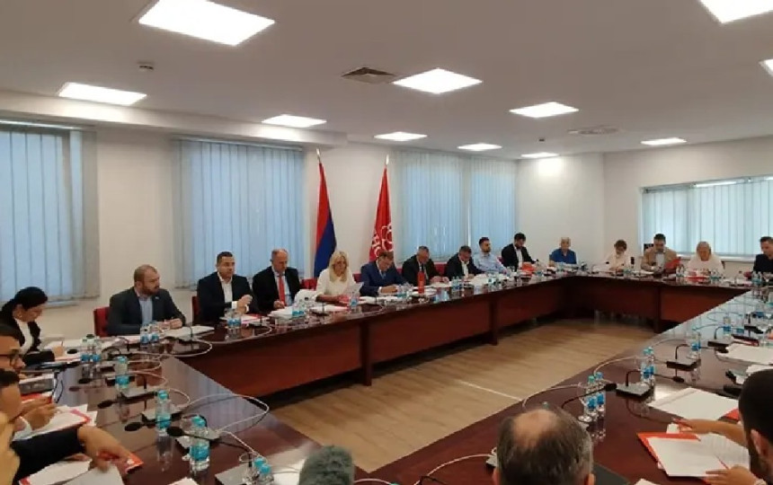 Režim uz prijetnje i ucjene godinama kontroliše izbornu volju građana