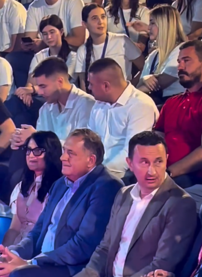Dodik helikopterom sletio u Trebinje, pa doživio debakl