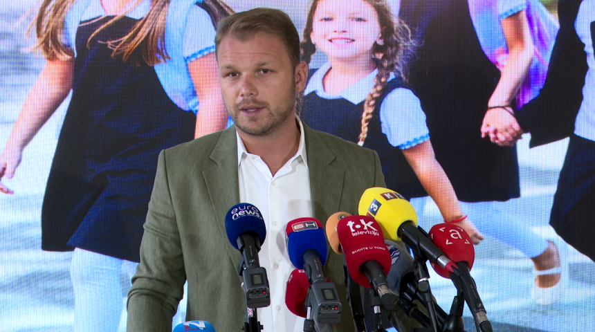 Stanivuković predlaže, Vlada opstruiše