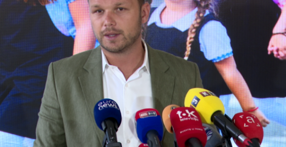 Stanivuković predlaže, Vlada opstruiše