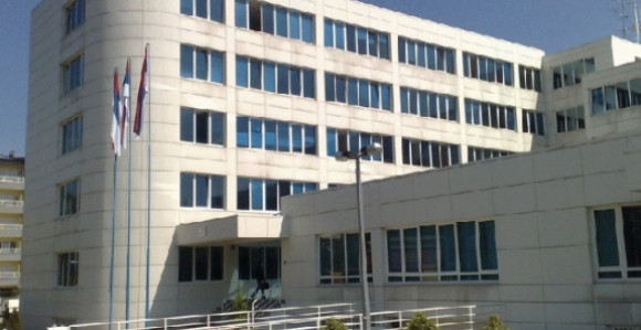 Провјере у току у вези пријетњи о постављеним бомбама