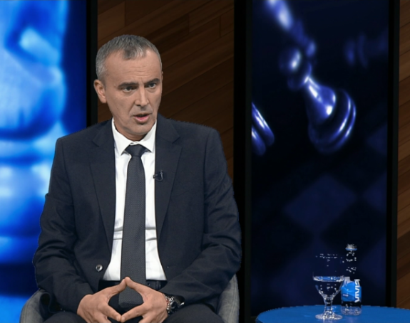 Babalj o Mladiću: Stao na čelo VRS kada niko nije smio!