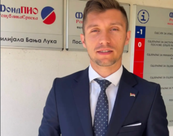 Vlast od penzionera uzima, a pred izbore dijeli po 80 KM