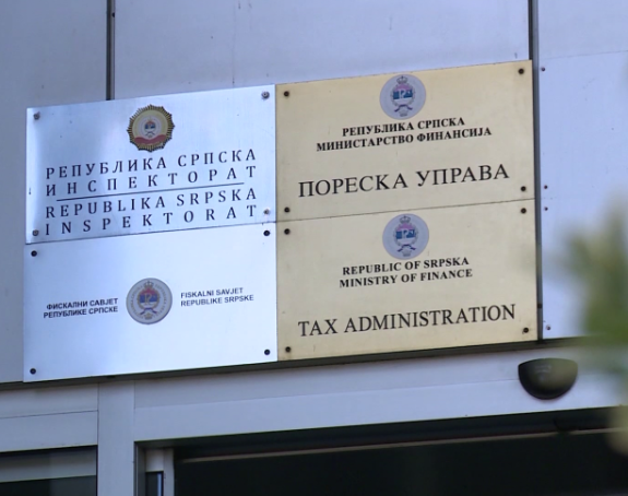 Dvostruki standardi i milionske dubioze: Ko ne plaća porez?