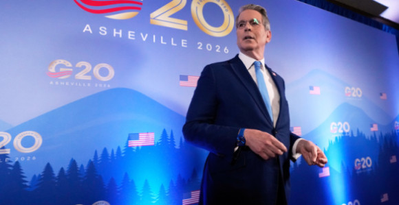 Svijet je preplavljen dugovima, izlaz brži ekonomski rast