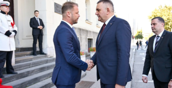 Минић показао немоћ: Копира идеје Станивуковића