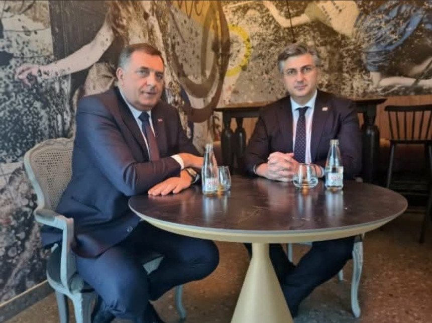 Пленковић похвалио Додика: Све је бољи