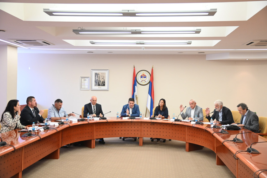 Вето Цвијановићеве на Уставном суду БиХ, шта каже НСРС