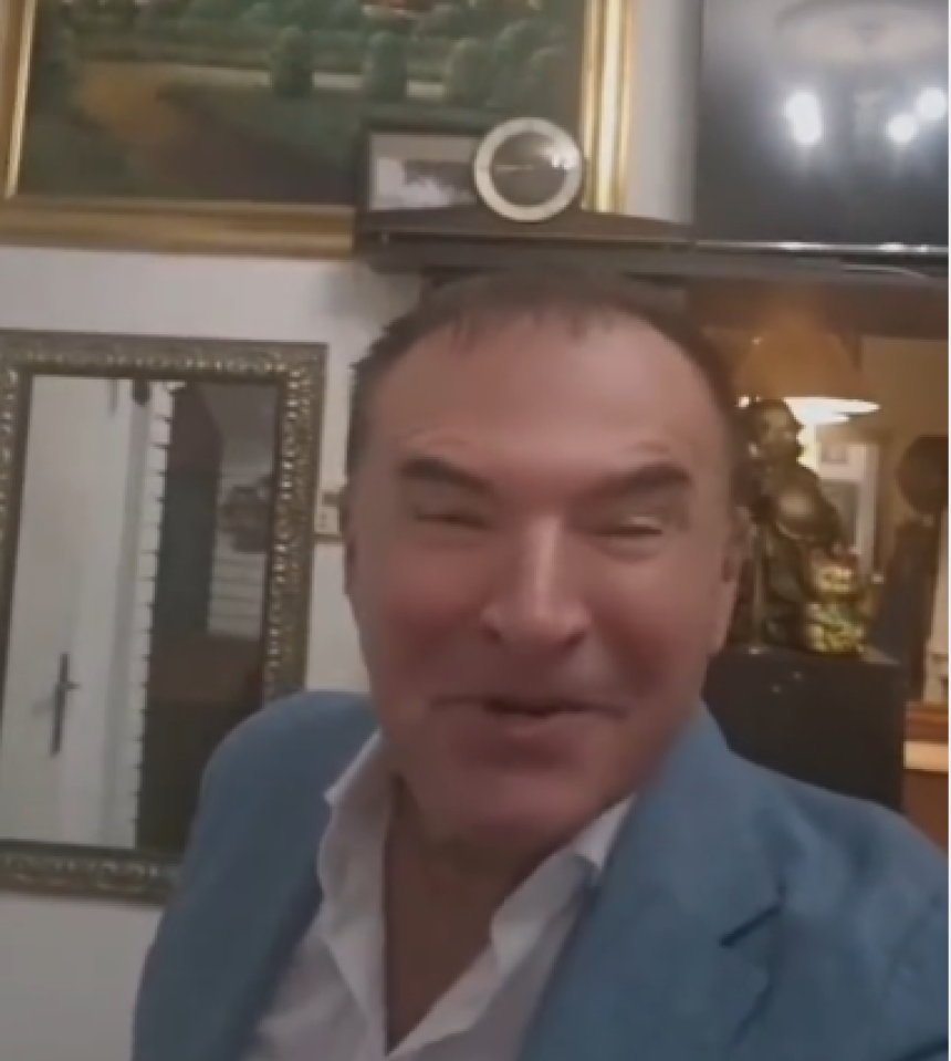 Mitru Miriću lice neprepoznatljivo poslije transformacije