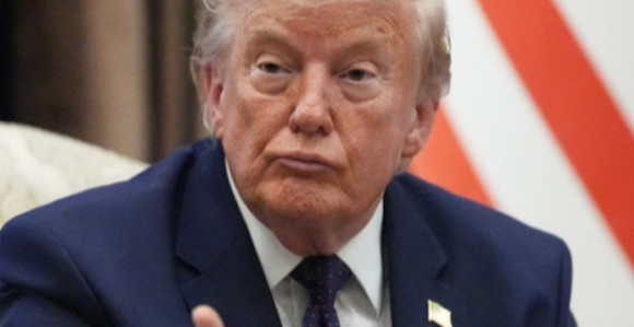 Трамп тражи од Европе да плате САД за војну помоћ Украјини
