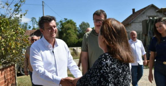 Vlast je seljaka ostavila da se sam bori za opstanak