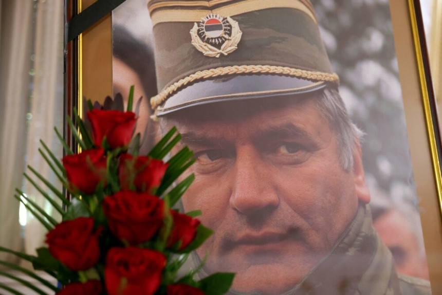 Sahranjen Ratko Mladić