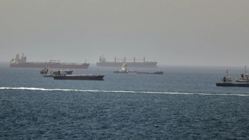Amerika uništila pet iranskih naftnih tankera