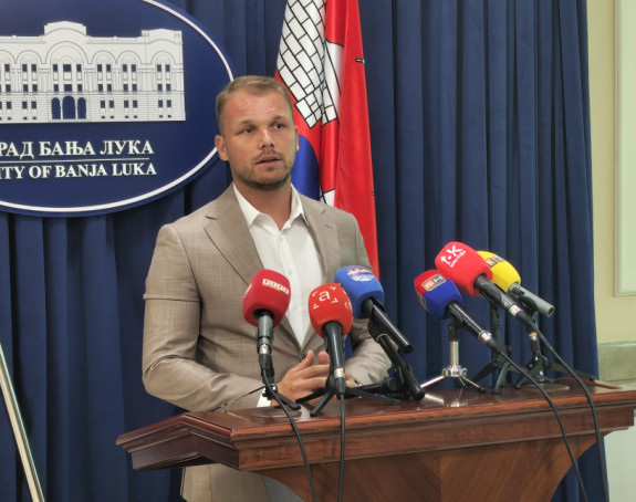 Političke razlike sе rješavaju glasovima, a ne nožem