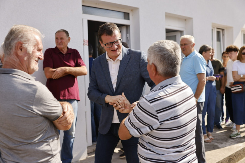Народ вјерује у промјене, уморан је од празних обећања