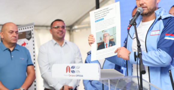 Režimska podvala: Plaćaju naše neprijatelje da hvale Stanivkovićev pokret, a onda izmisle da mu oni daju podršku