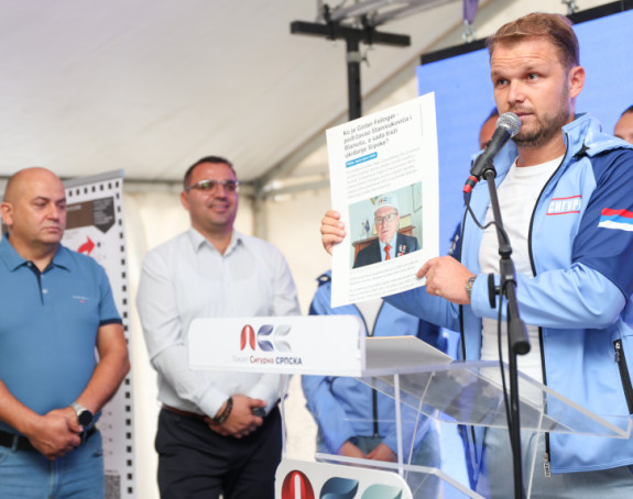 Režimska podvala: Plaćaju naše neprijatelje da hvale Stanivkovićev pokret, a onda izmisle da mu oni daju podršku