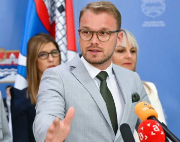 Draško Stanivuković na konferenciji za novinare (VIDEO)