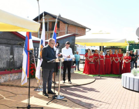 Adžića izviždali borci u Mašićima: On im odgovorio “Sram vas bilo”