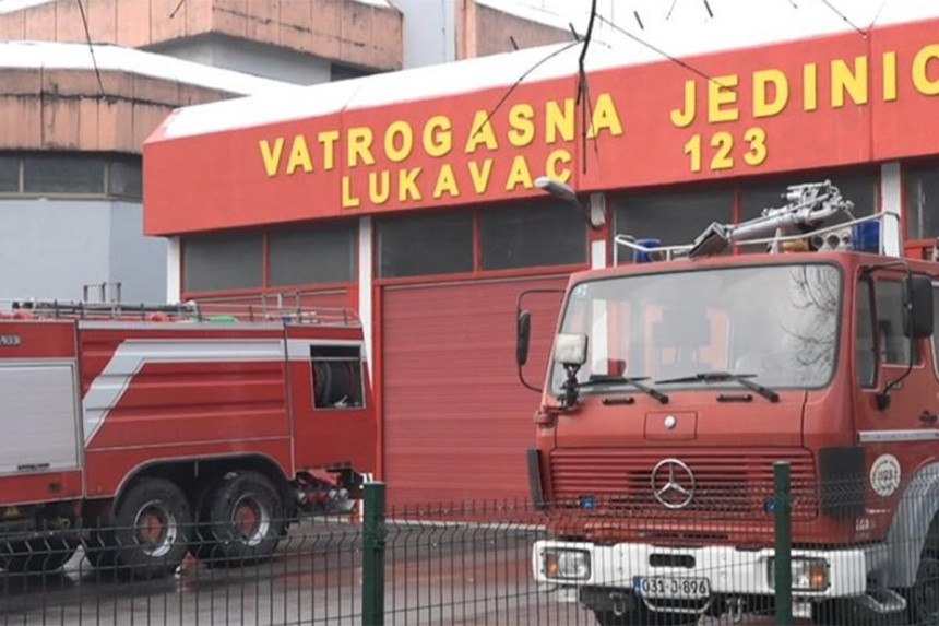 Požar u staračkom domu u Lukavcu, dva lica povrijeđena