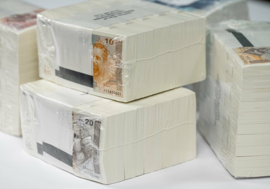 Bankari i top 10 notara u Srpskoj prošle godine zaradili više od 270 miliona KM