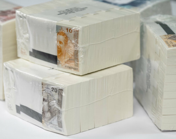 Bankari i top 10 notara u Srpskoj prošle godine zaradili više od 270 miliona KM