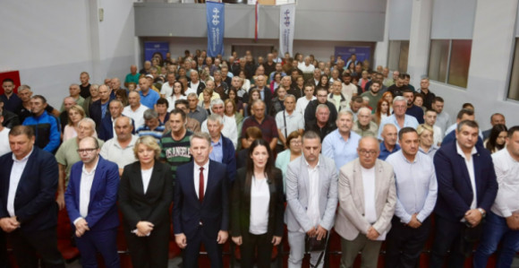 NF: Zamrznućemo akciza na gorivo i smanjiti PDV!