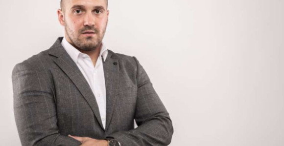 Спорна куповина простора и пријава ЦИК-у против Трнинића