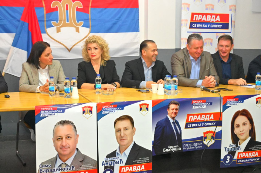 Из Шамца поручено: Страх и пријетње неће побиједити слободарски дух српског народа